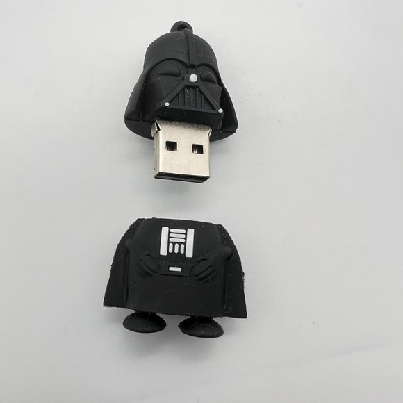 Star Wars Darth Vader 4GB USB External Flash Thumb Drive Fun Collectors Figure - Picture 7 of 9
